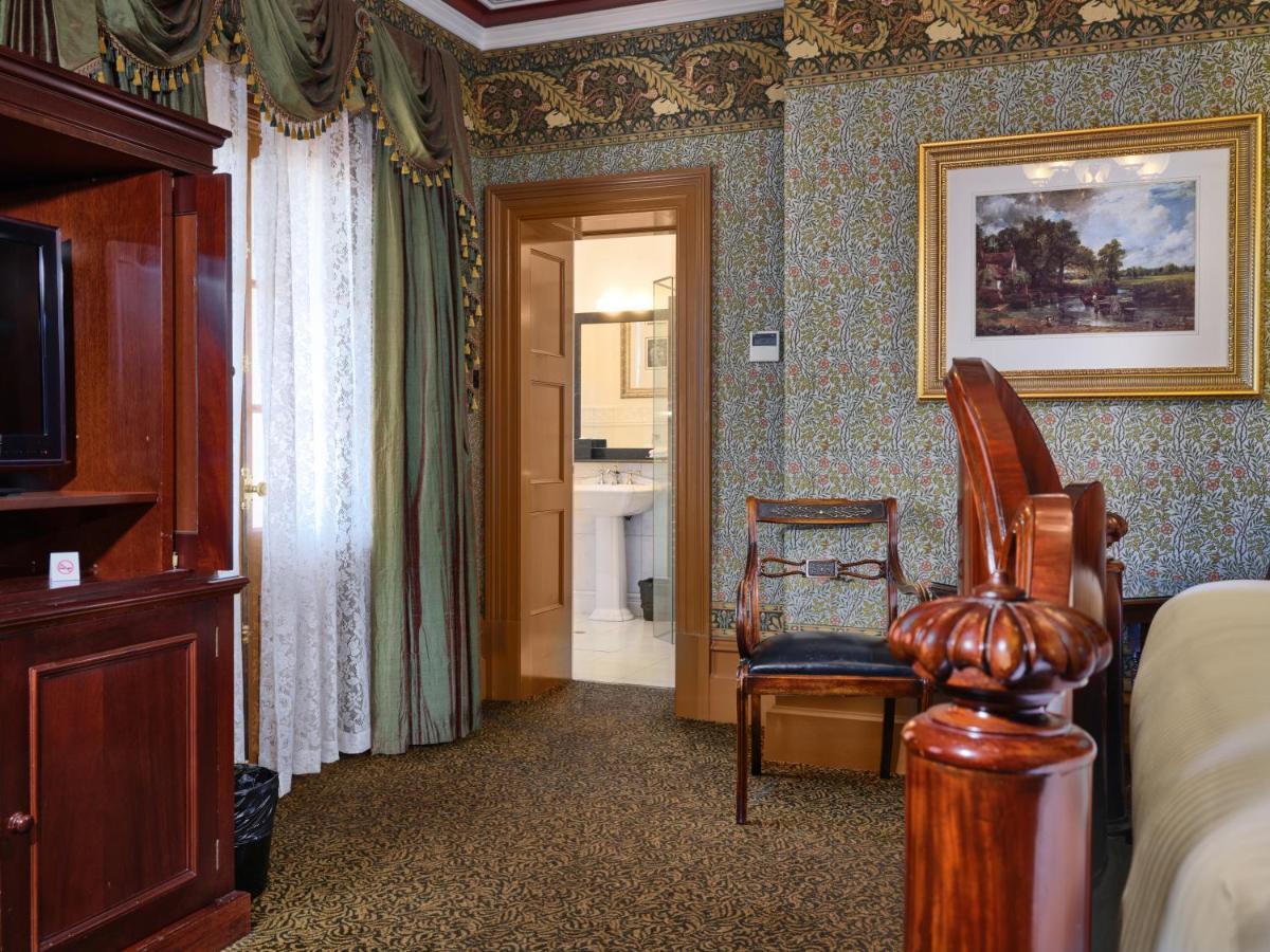 Craig'S Royal Hotel Ballarat Dış mekan fotoğraf A room at the Inn