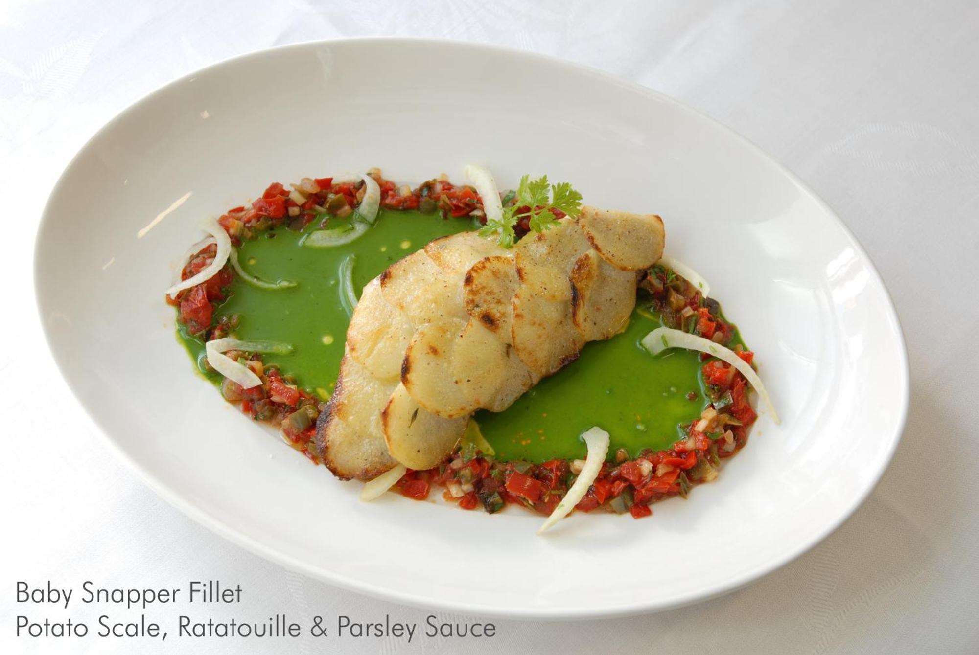 Craig'S Royal Hotel Ballarat Dış mekan fotoğraf A prepared fillet of a grouper
